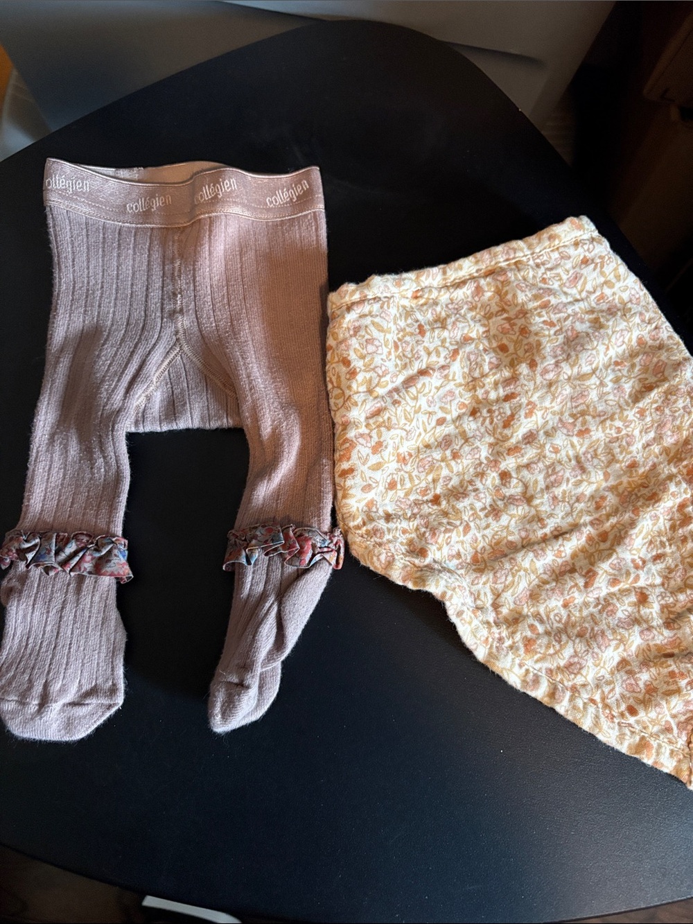 Mauve Ribbed Tights with Floral Trim - Kids Accessories